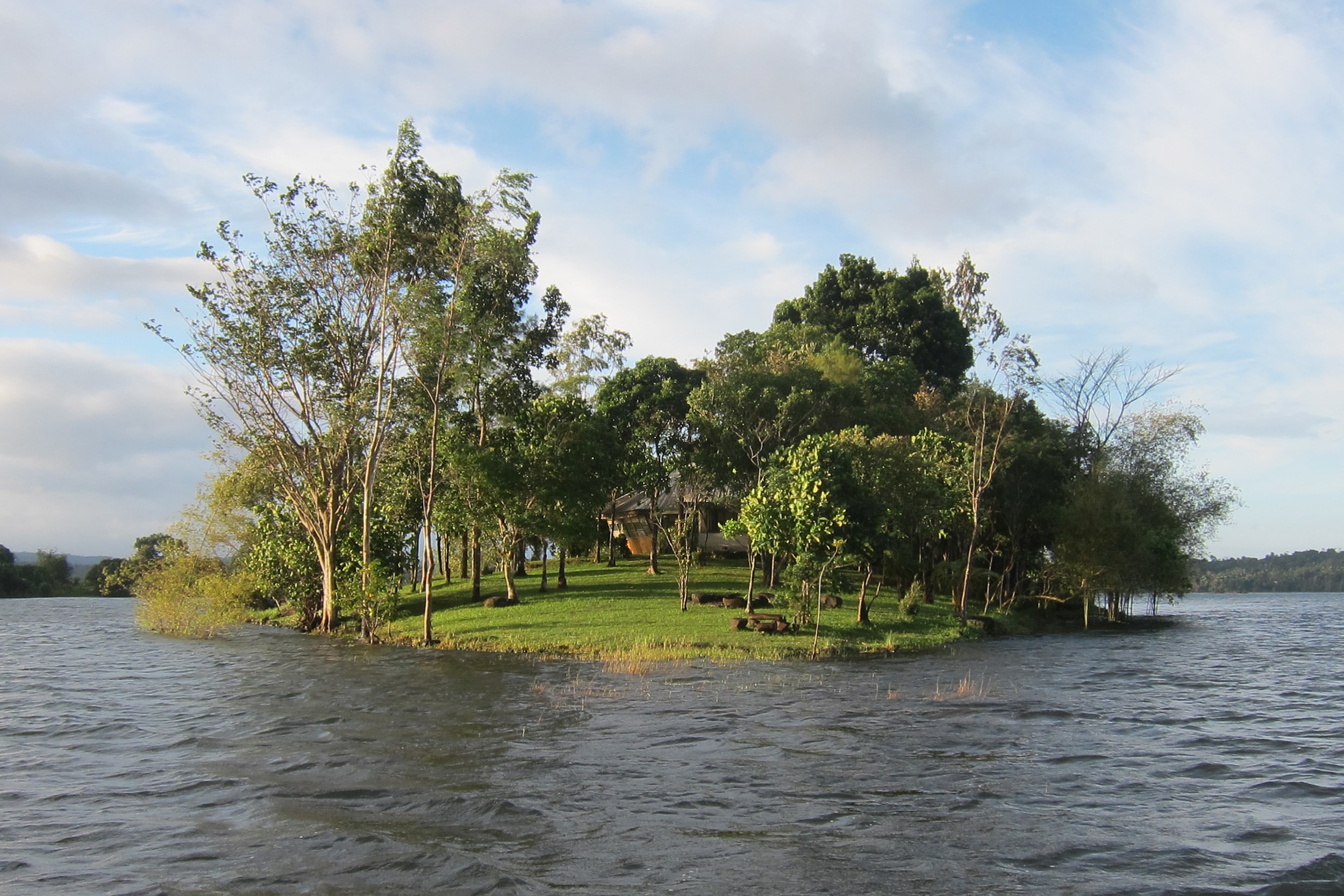 Your own Island in lake near Manila, Cavinti, Philippines