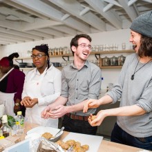 ></a></div>
<div class=