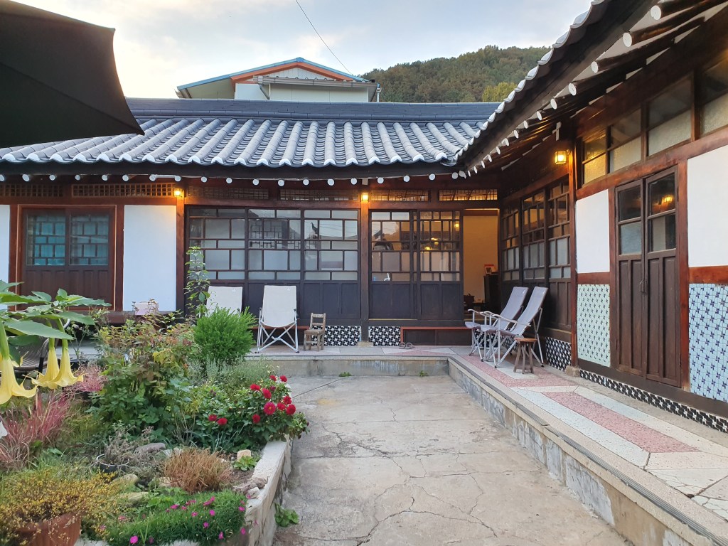 This image has an empty alt attribute; its file name is 20191101_172128.jpg