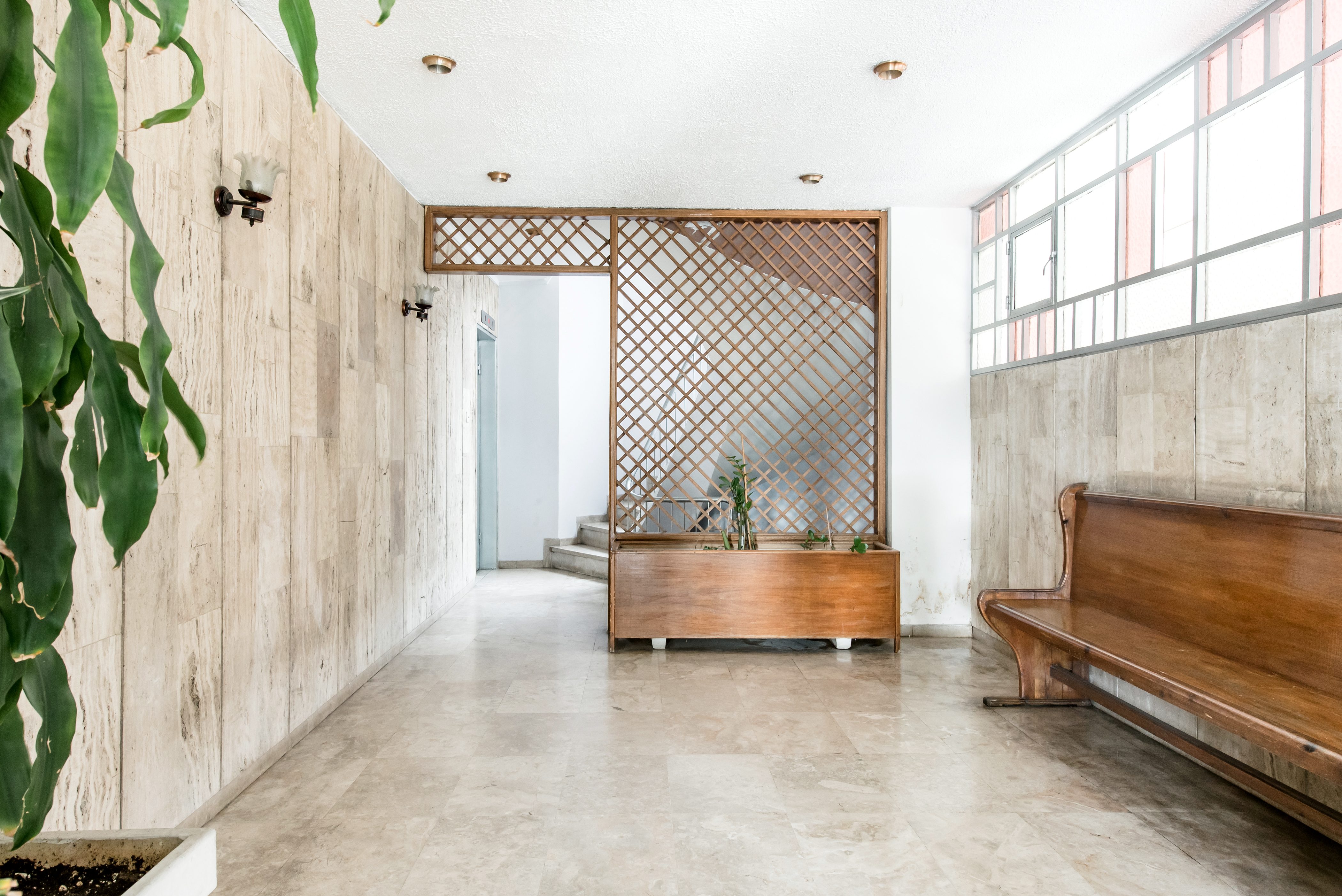 Foyer of "Gorgeous Sea Views from an Enchanting Apartment" listing